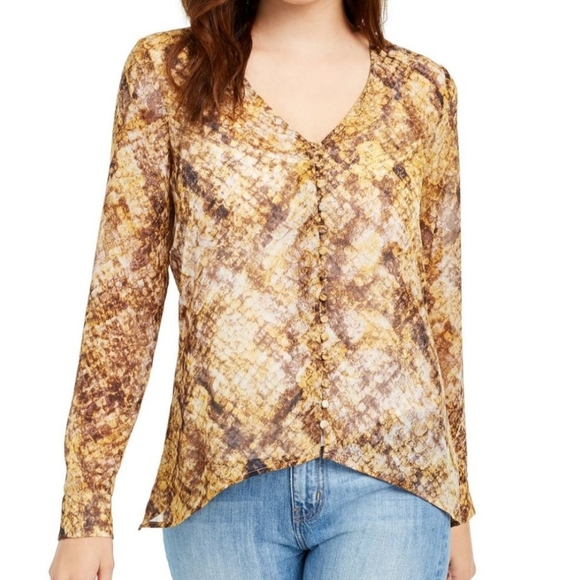 Guess Tops - NWT Guess Octane Snake Print Top, Size S
